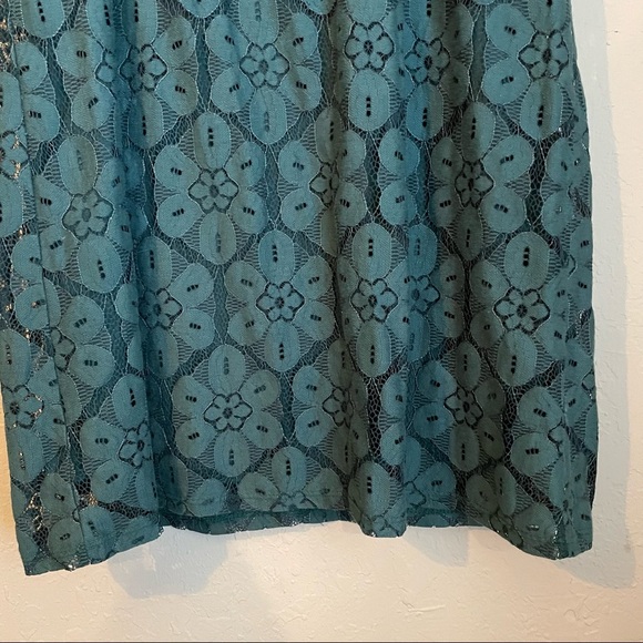 Paper Crane Green Lace Dress - Picture 5 of 7